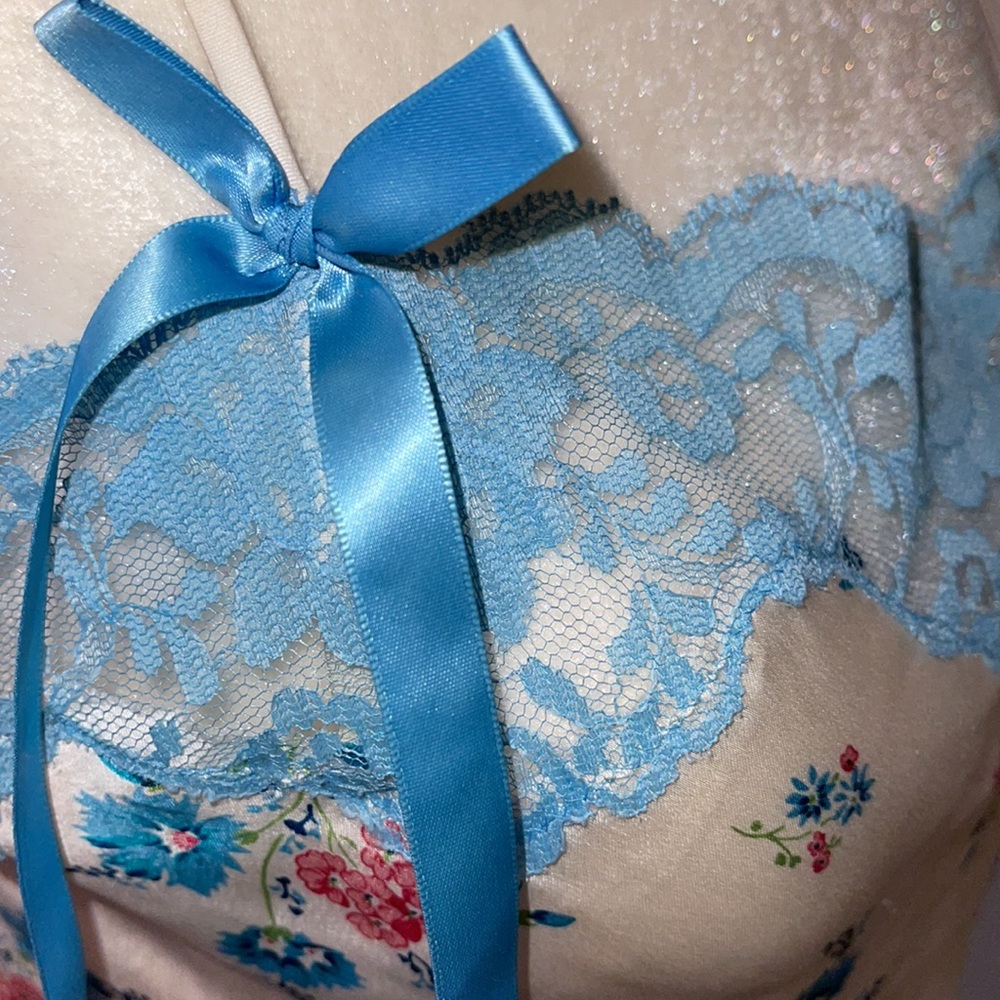 Victoria’s Secret Nightgown - Picture 4 of 4